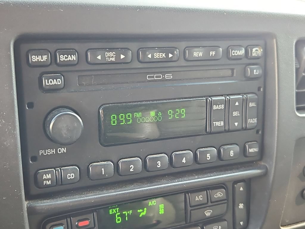 Used 2005 Ford Excursion Limited AWD/4WD image 22