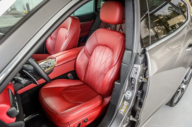 Used 2019 Maserati Levante GranLusso image 39
