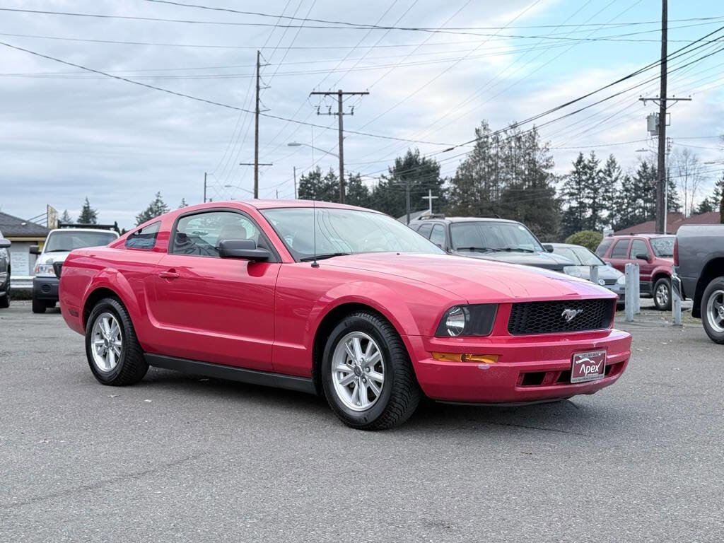 Used 2008 Ford Mustang Premium image 6