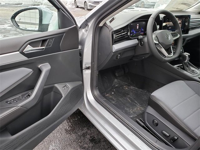 New 2026 Volkswagen Jetta SE image 6