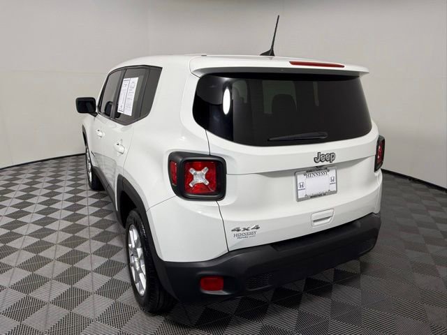 Used 2023 Jeep Renegade Latitude AWD/4WD image 4
