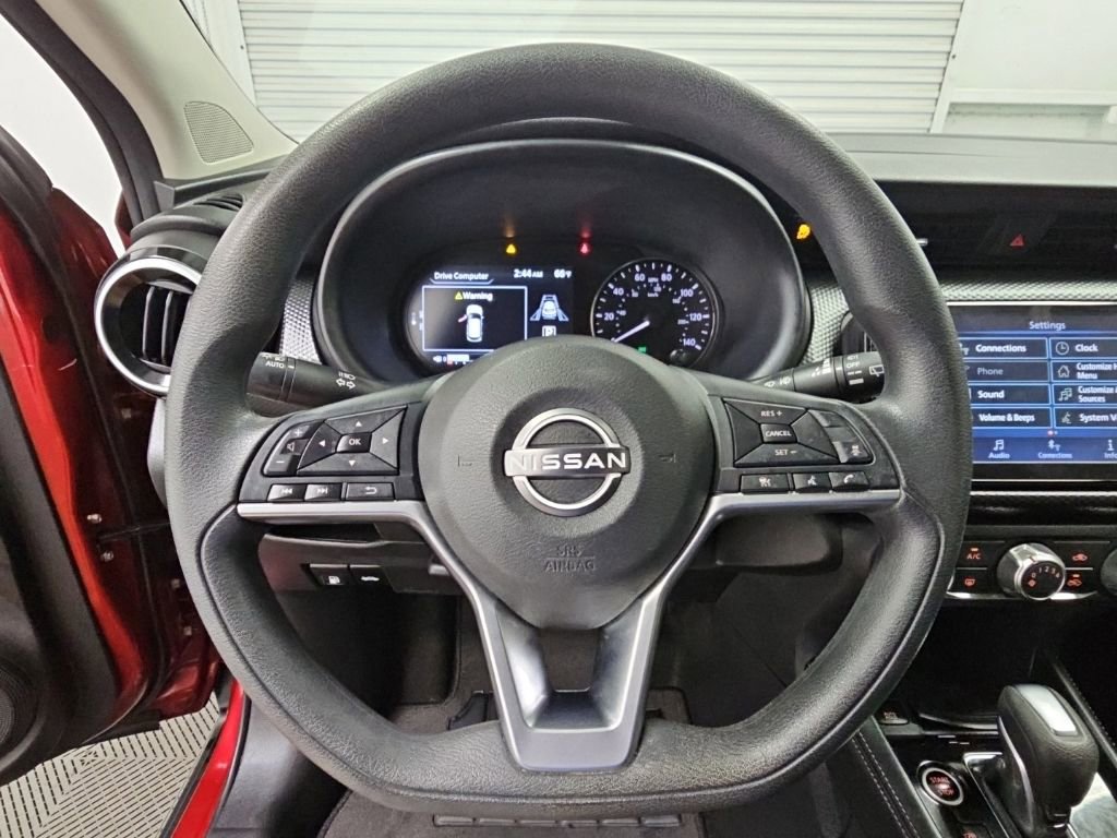 Used 2023 Nissan Kicks SV FWD image 21