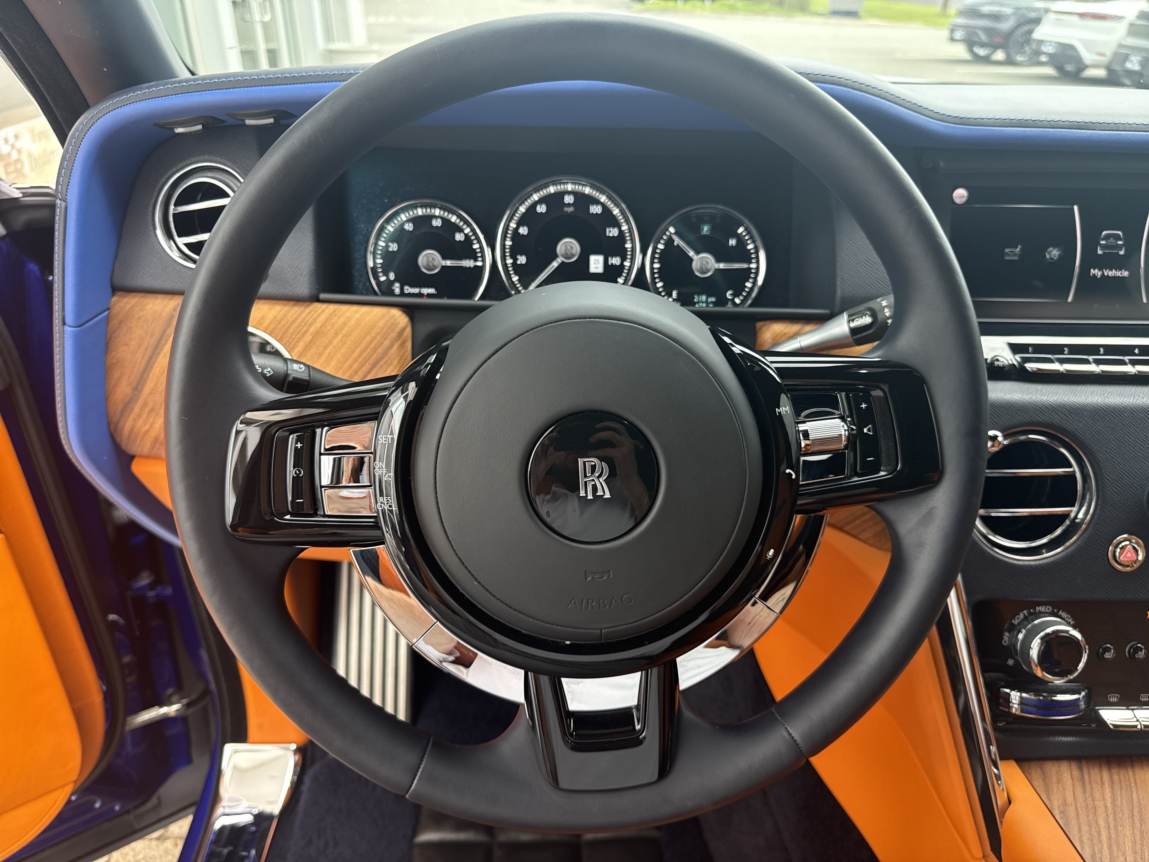 Certified 2021 Rolls-Royce Cullinan AWD/4WD image 19