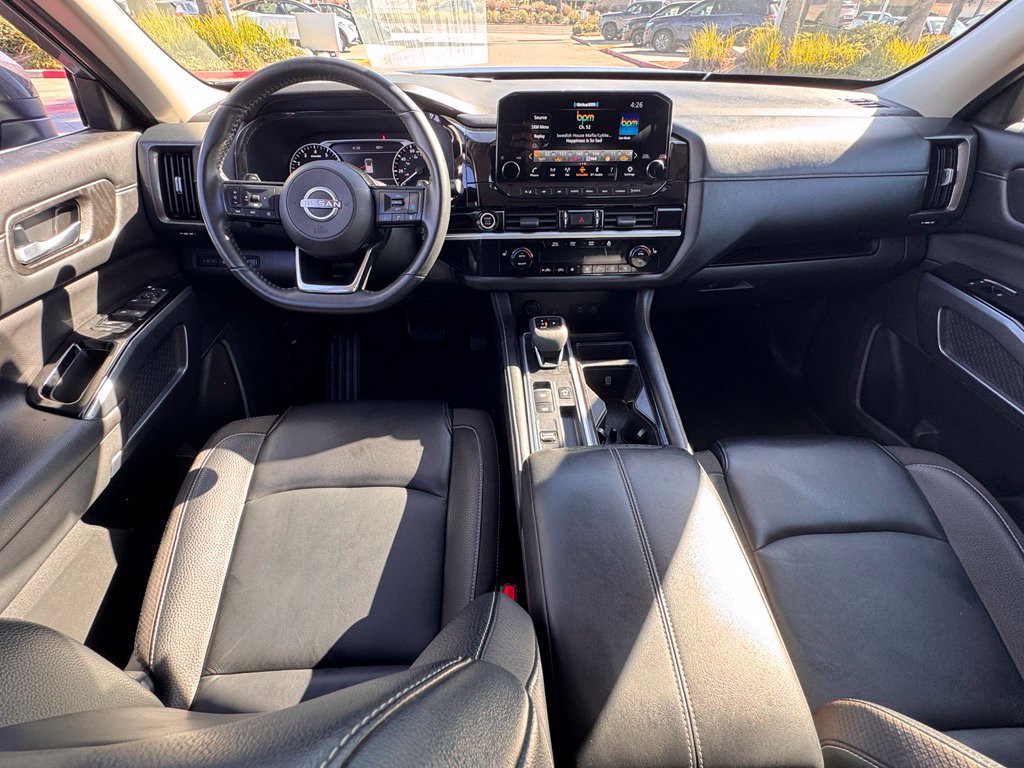 Certified 2024 Nissan Pathfinder SL FWD image 19