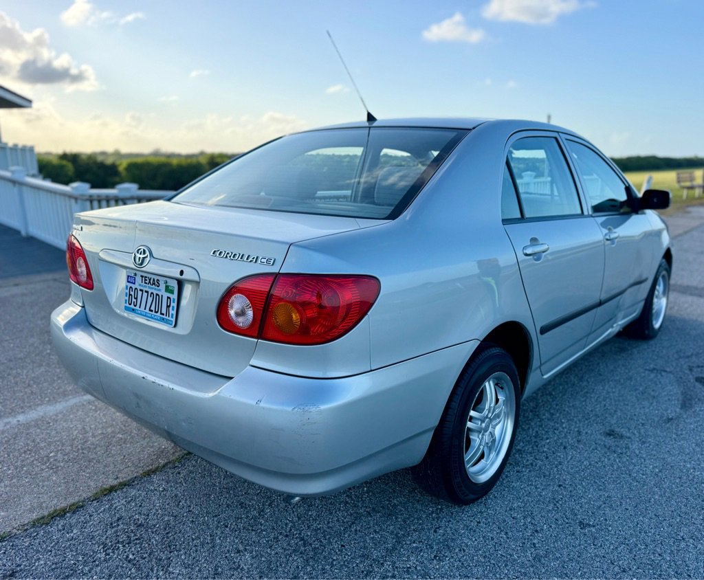 Used 2003 Toyota Corolla CE FWD image 4