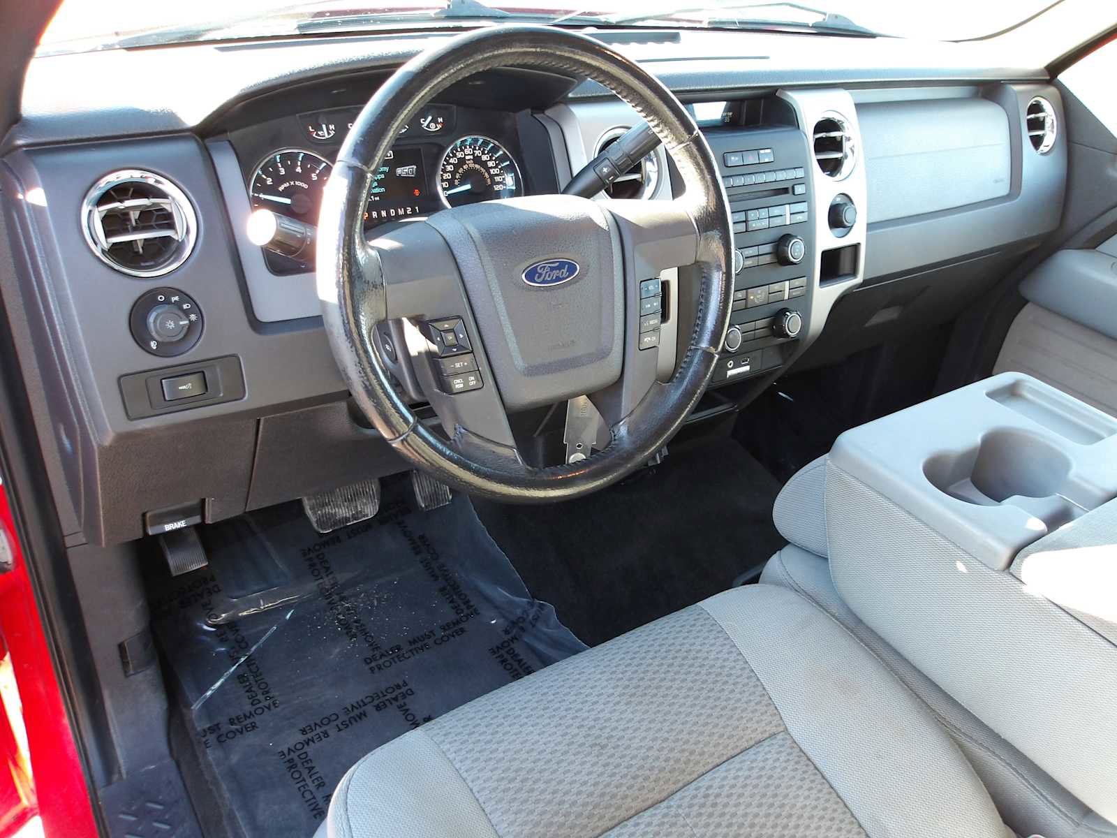 Used 2011 Ford F150 XLT w/ XLT Chrome Pkg image 2