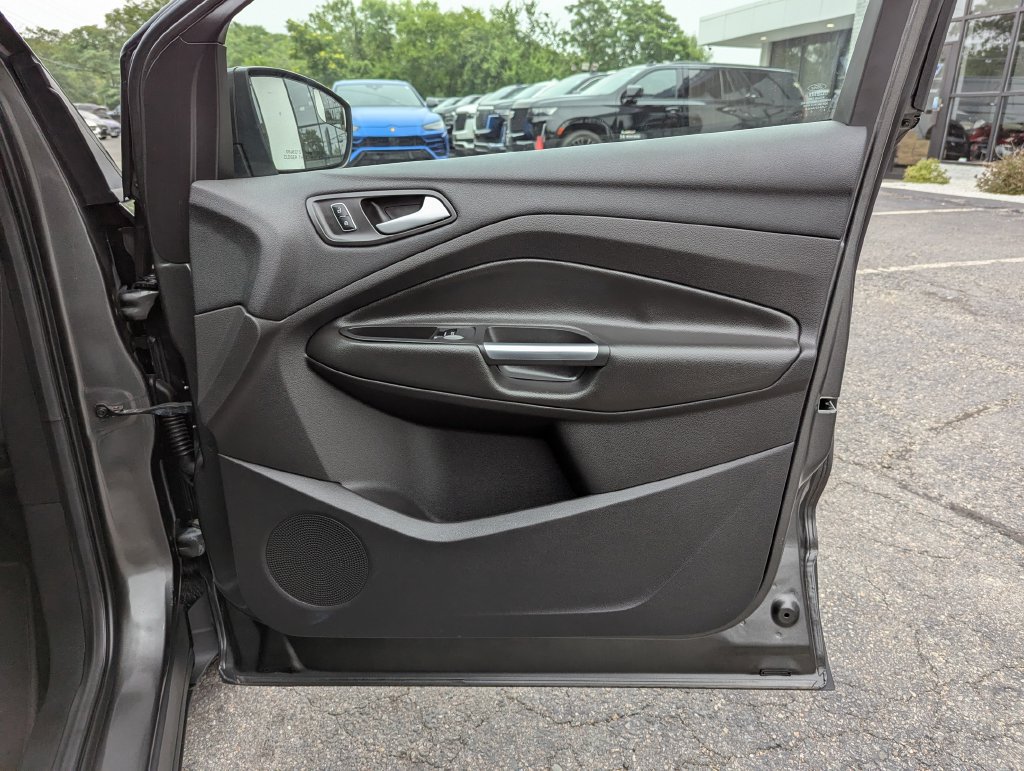Used 2015 Ford Escape Titanium AWD/4WD image 30