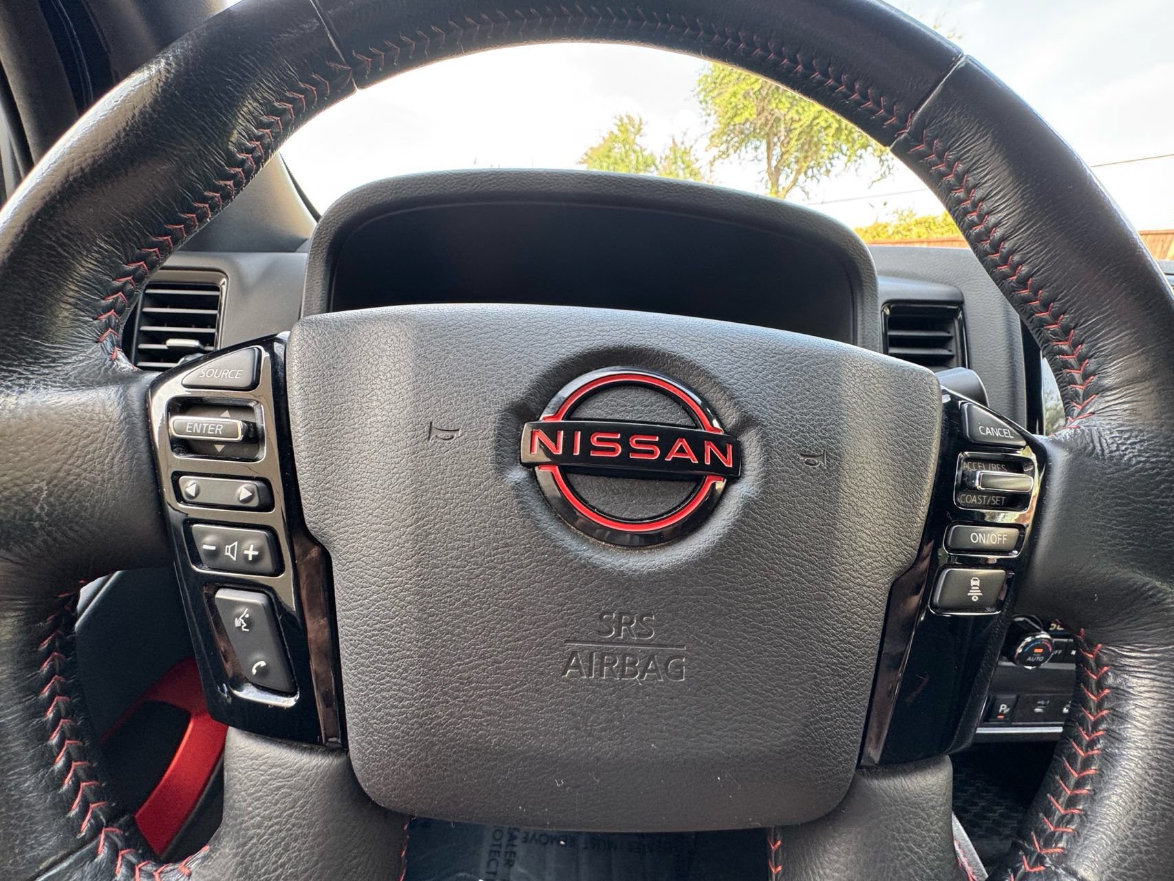 Used 2024 Nissan Frontier PRO-4X w/ Pro Convenience Package AWD/4WD image 16