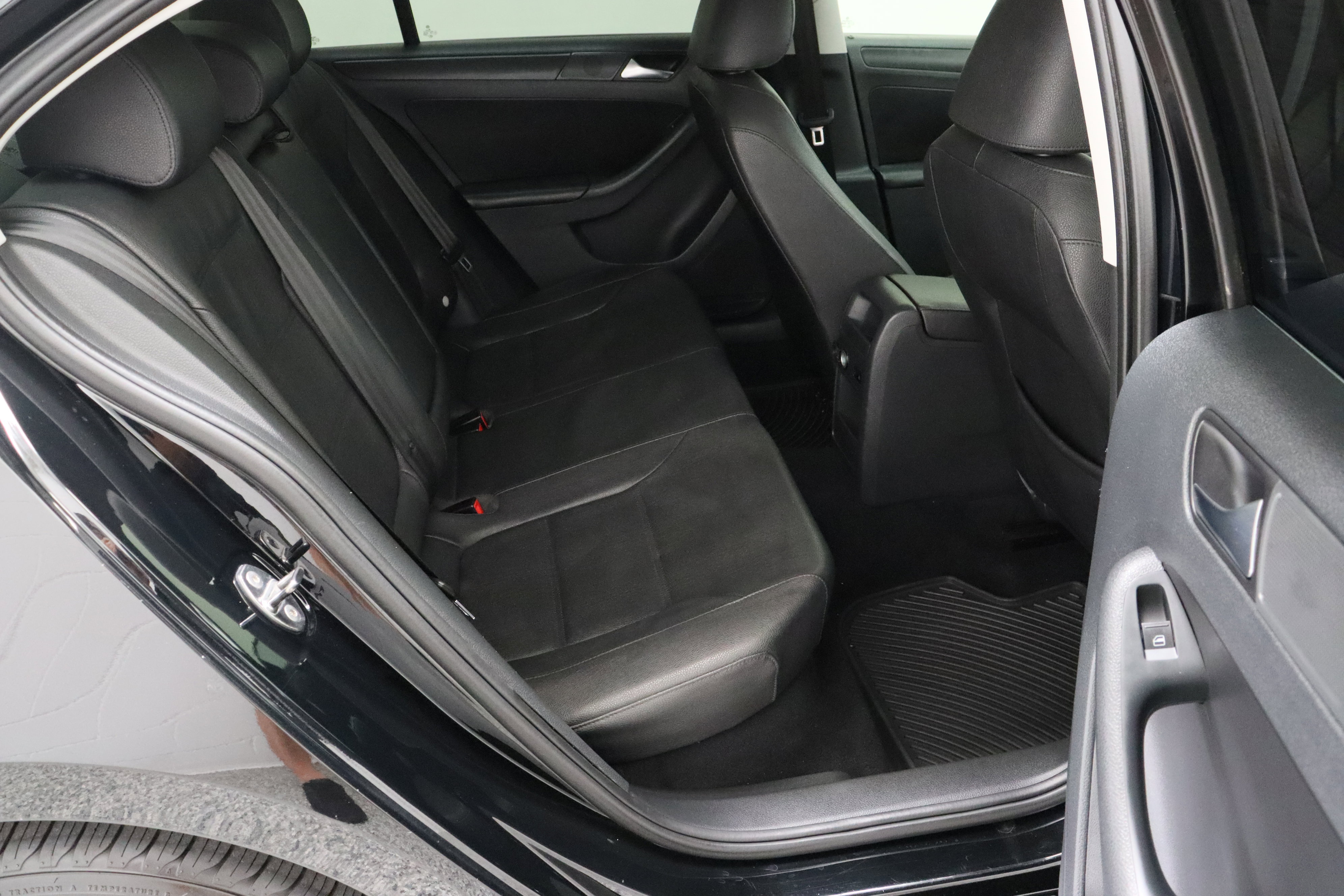 Used 2012 Volkswagen Jetta SE image 27