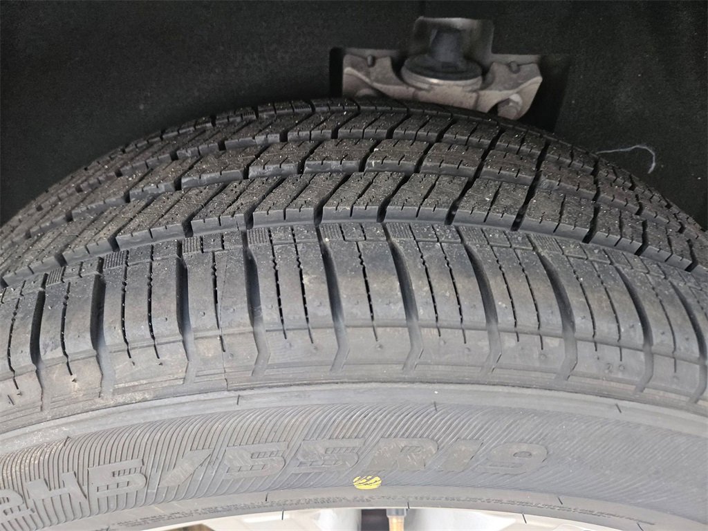 Used 2024 Ford Edge Titanium image 26