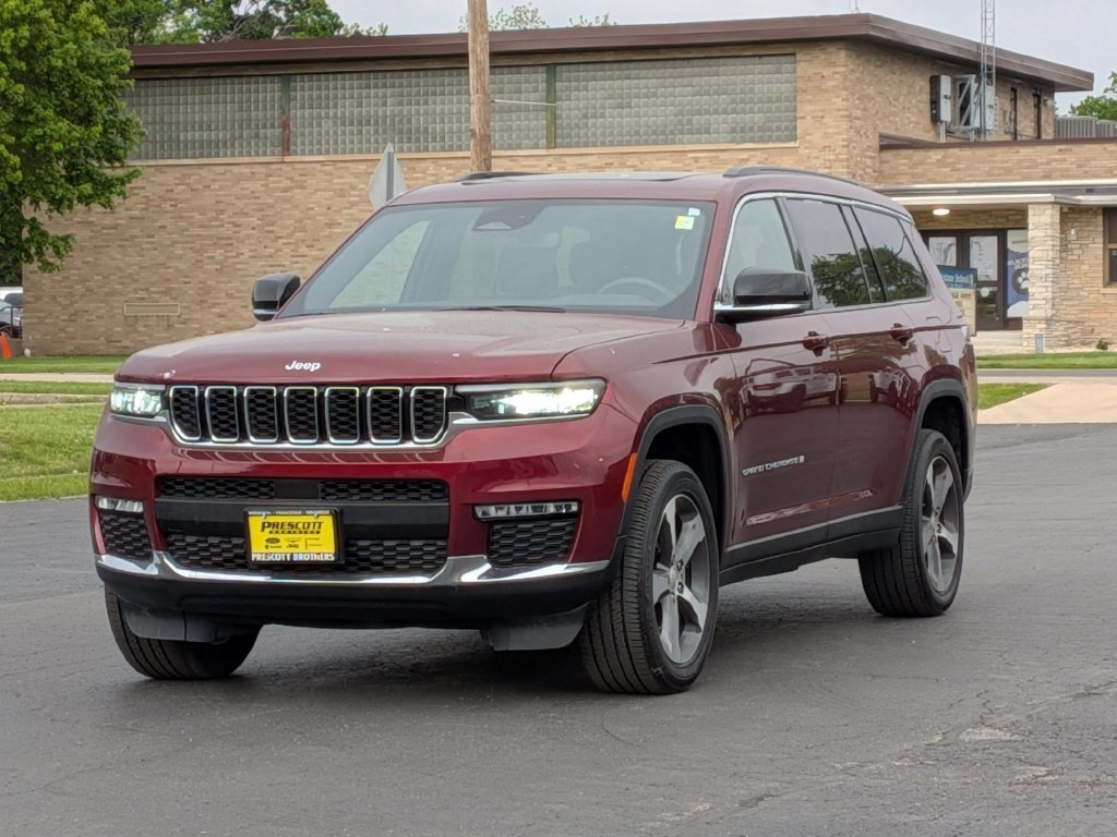Used 2024 Jeep Grand Cherokee L Limited AWD/4WD image 3