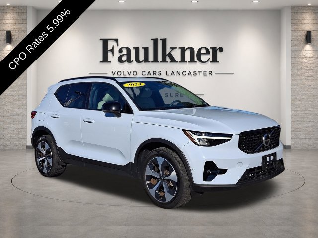 Certified 2024 Volvo XC40 B5 Plus w/ Climate Package AWD/4WD image 1