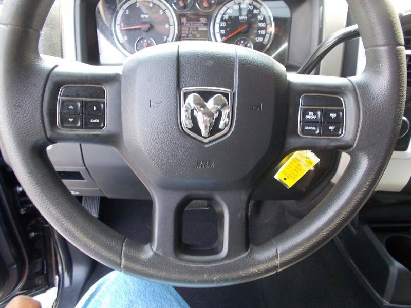 Used 2012 RAM 1500 Classic SLT AWD/4WD image 31