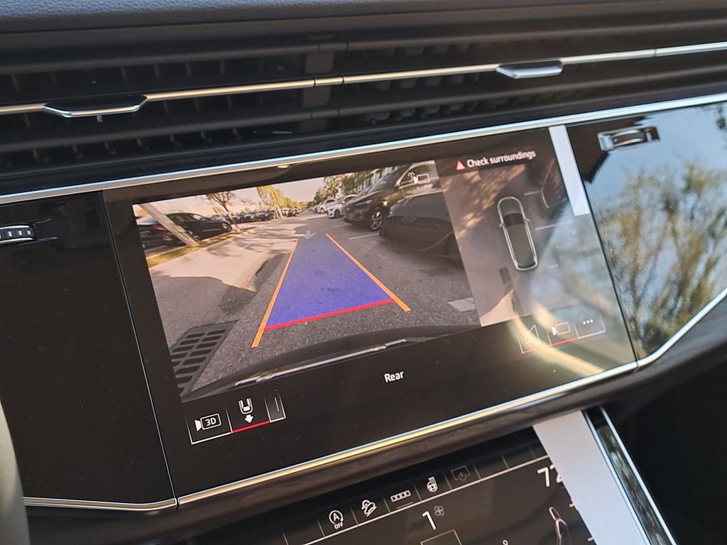 New 2026 Audi Q7 2.0T Premium image 12