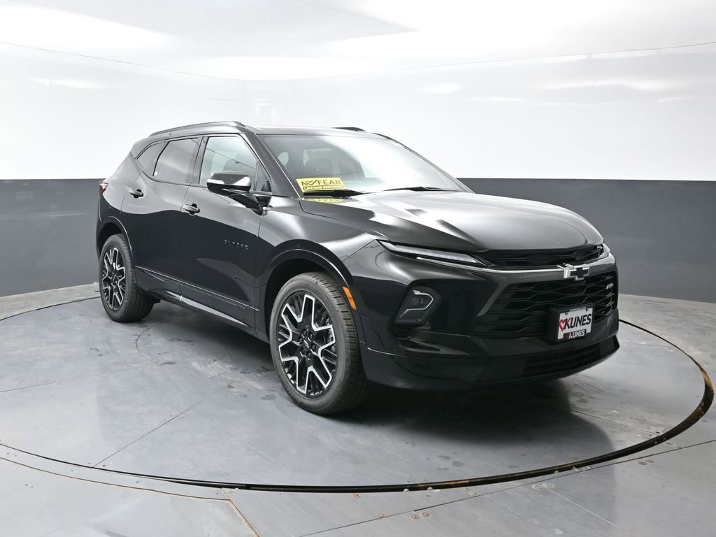 New 2026 Chevrolet Blazer RS w/ Driver Confidence II Package AWD/4WD image 3