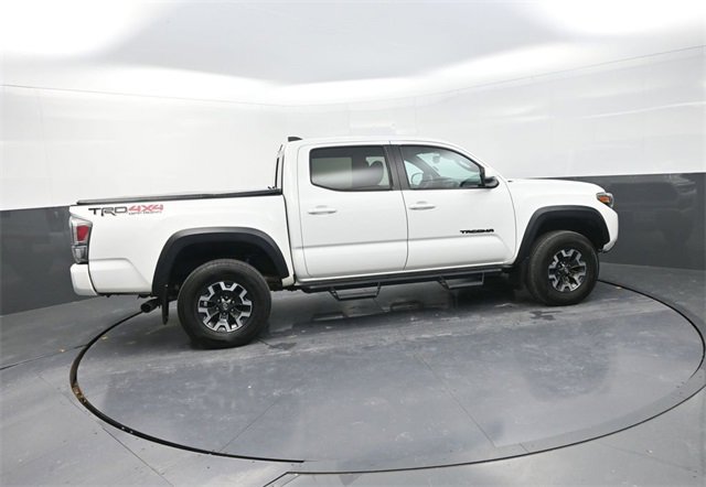 Used 2020 Toyota Tacoma TRD Off-Road image 8