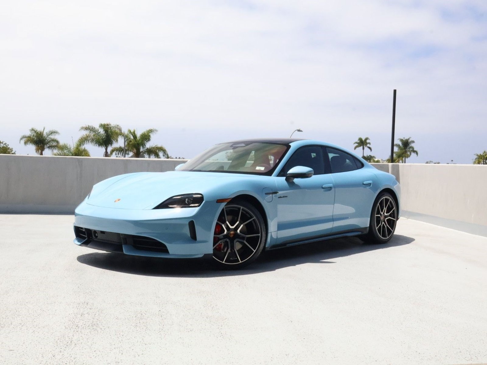 New 2026 Porsche Taycan 4S AWD/4WD image 1