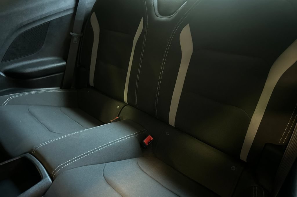 Used 2020 Chevrolet Camaro LT RWD image 12