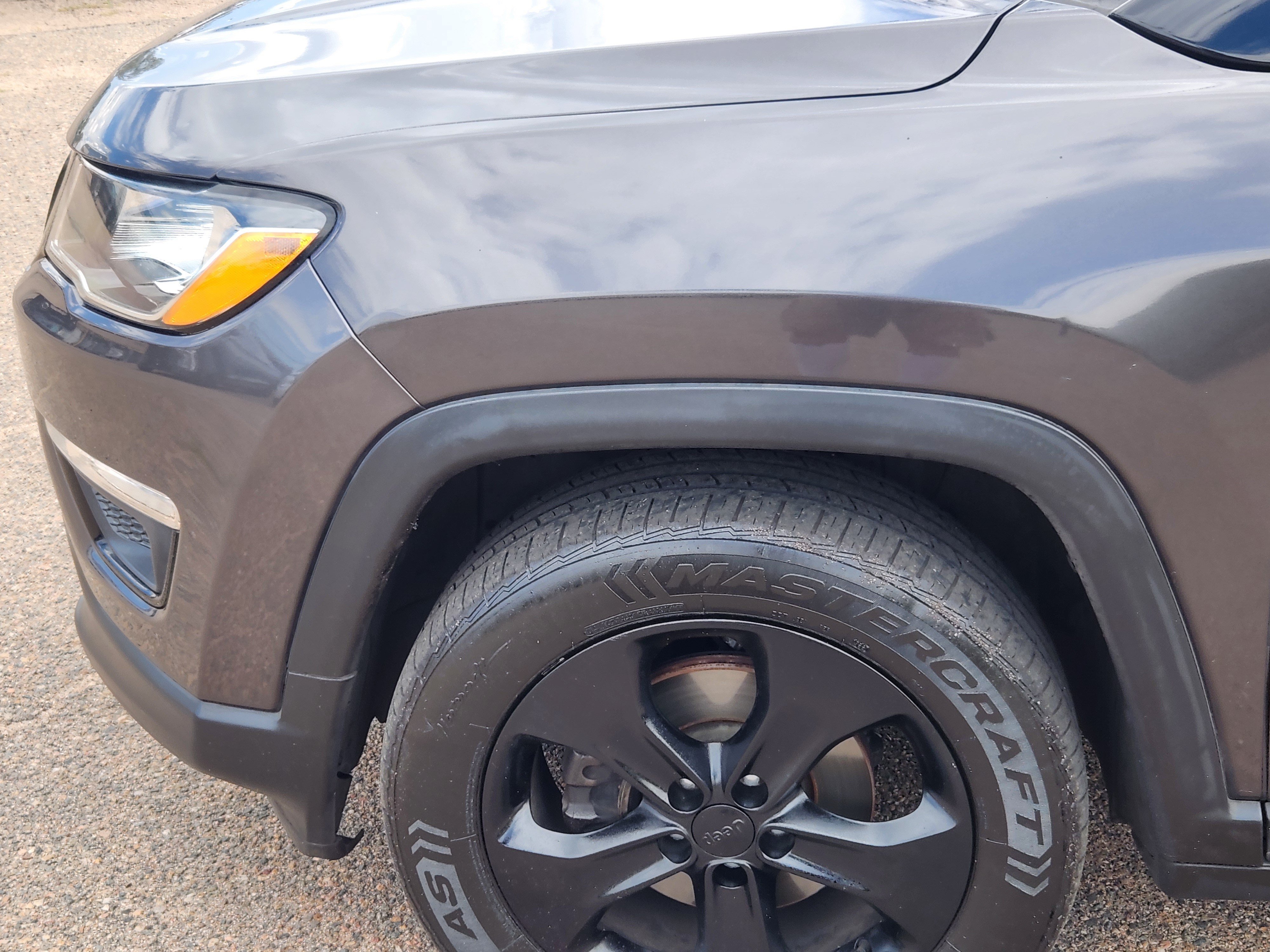 Used 2018 Jeep Compass Latitude w/ Popular Equipment Group AWD/4WD image 6