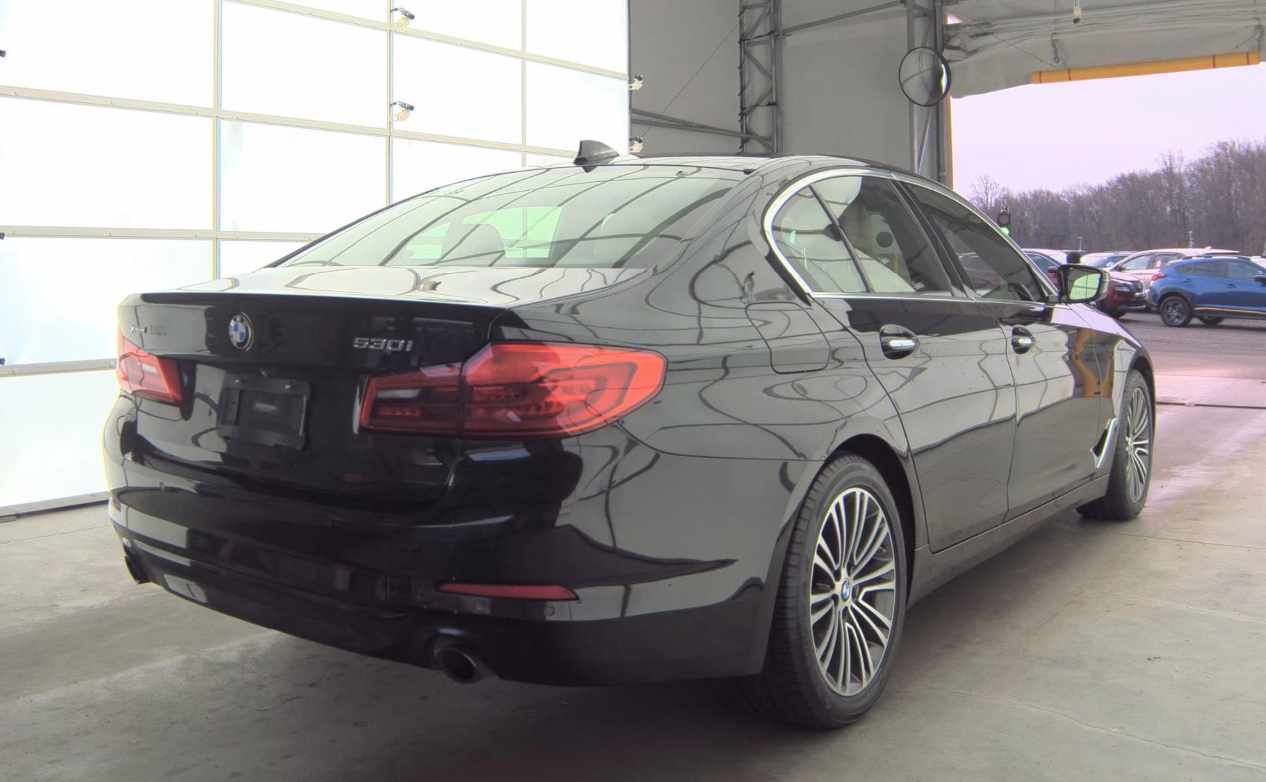 Used 2017 BMW 530i xDrive w/ Premium Package image 5