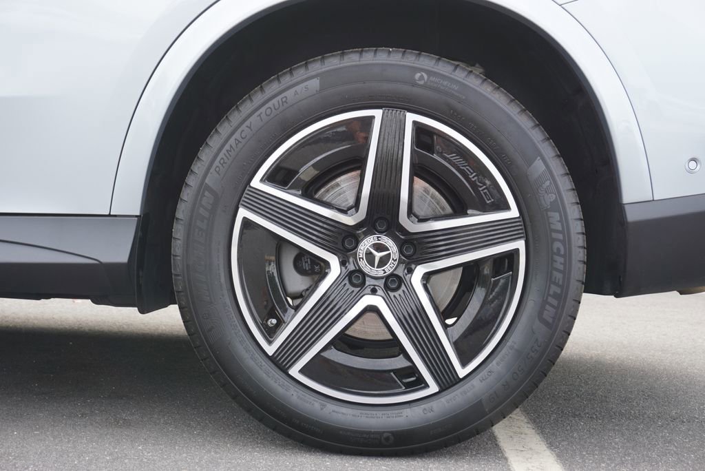 Certified 2025 Mercedes-Benz GLC 300 GLC 300 image 21