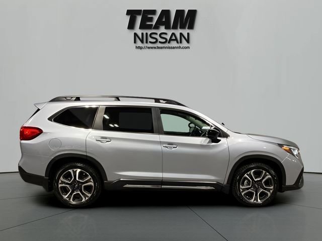 Used 2024 Subaru Ascent Limited w/ Technology Package AWD/4WD image 8