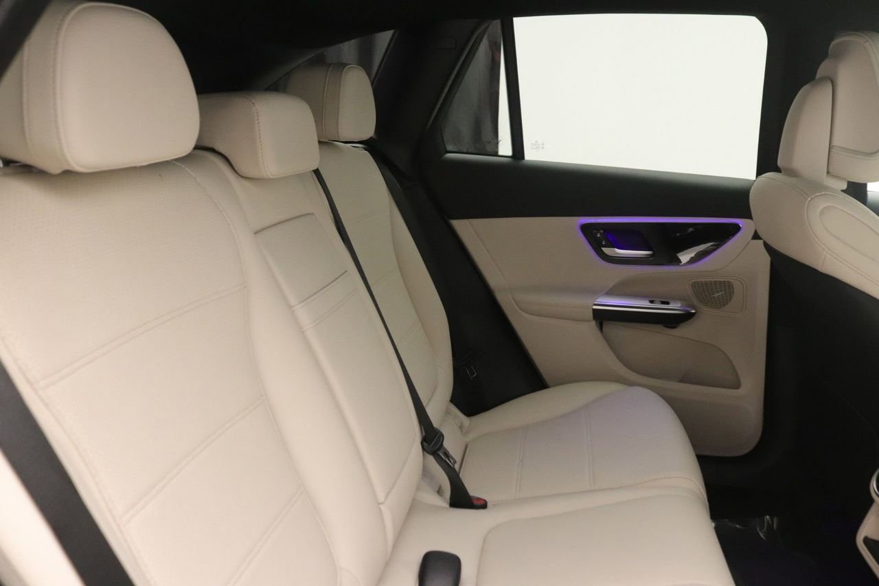 New 2026 Mercedes-Benz GLC 300 image 10