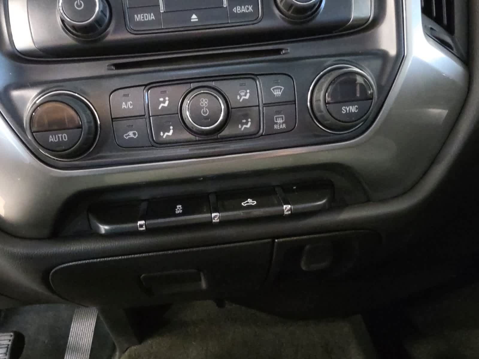 Used 2018 Chevrolet Silverado 1500 LT w/ All Star Edition AWD/4WD image 23