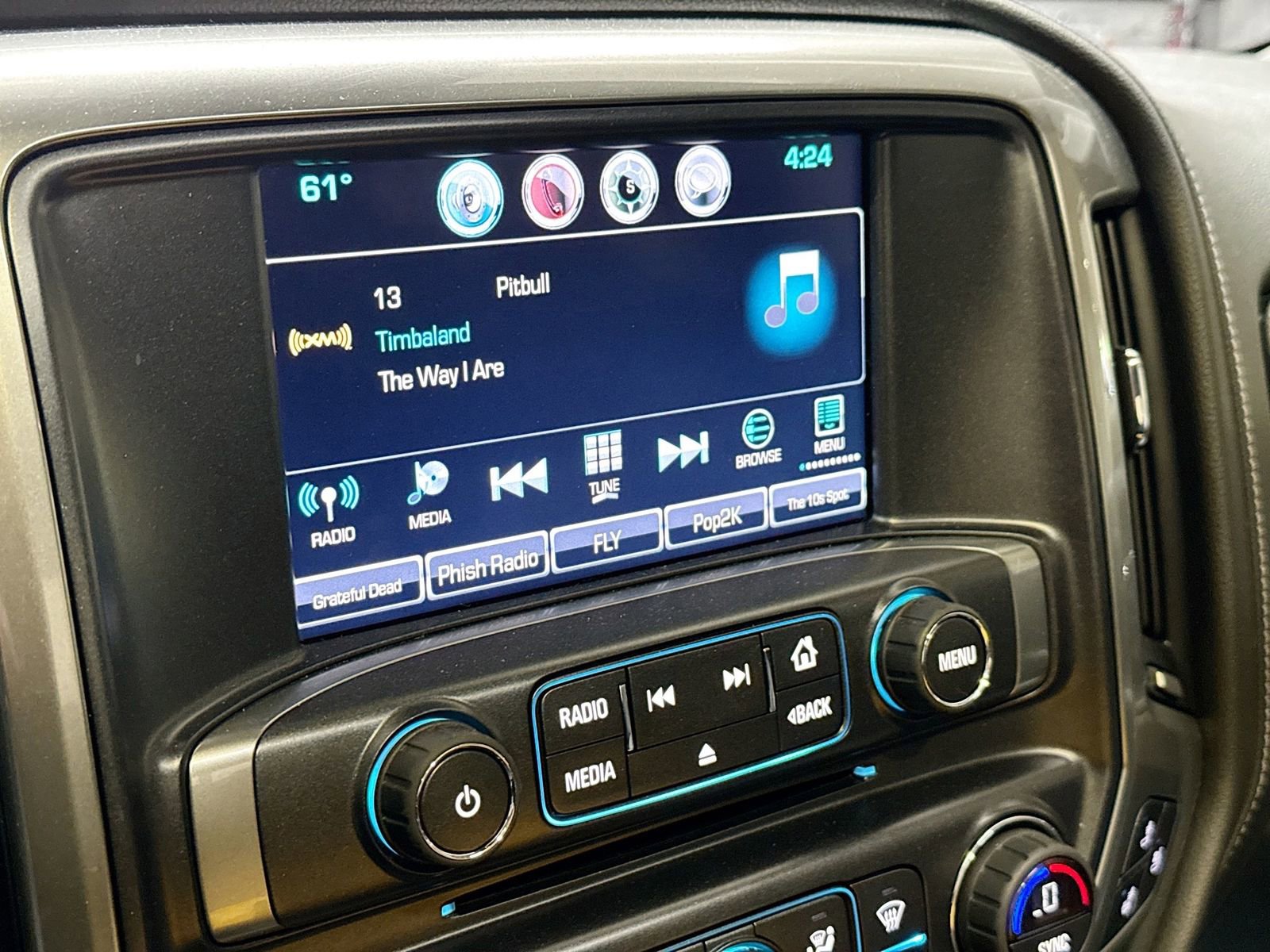 Used 2016 Chevrolet Silverado 1500 LTZ w/ LTZ Plus Package AWD/4WD image 18