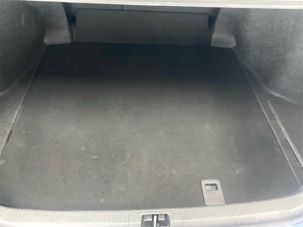 Used 2025 Toyota Camry LE image 29
