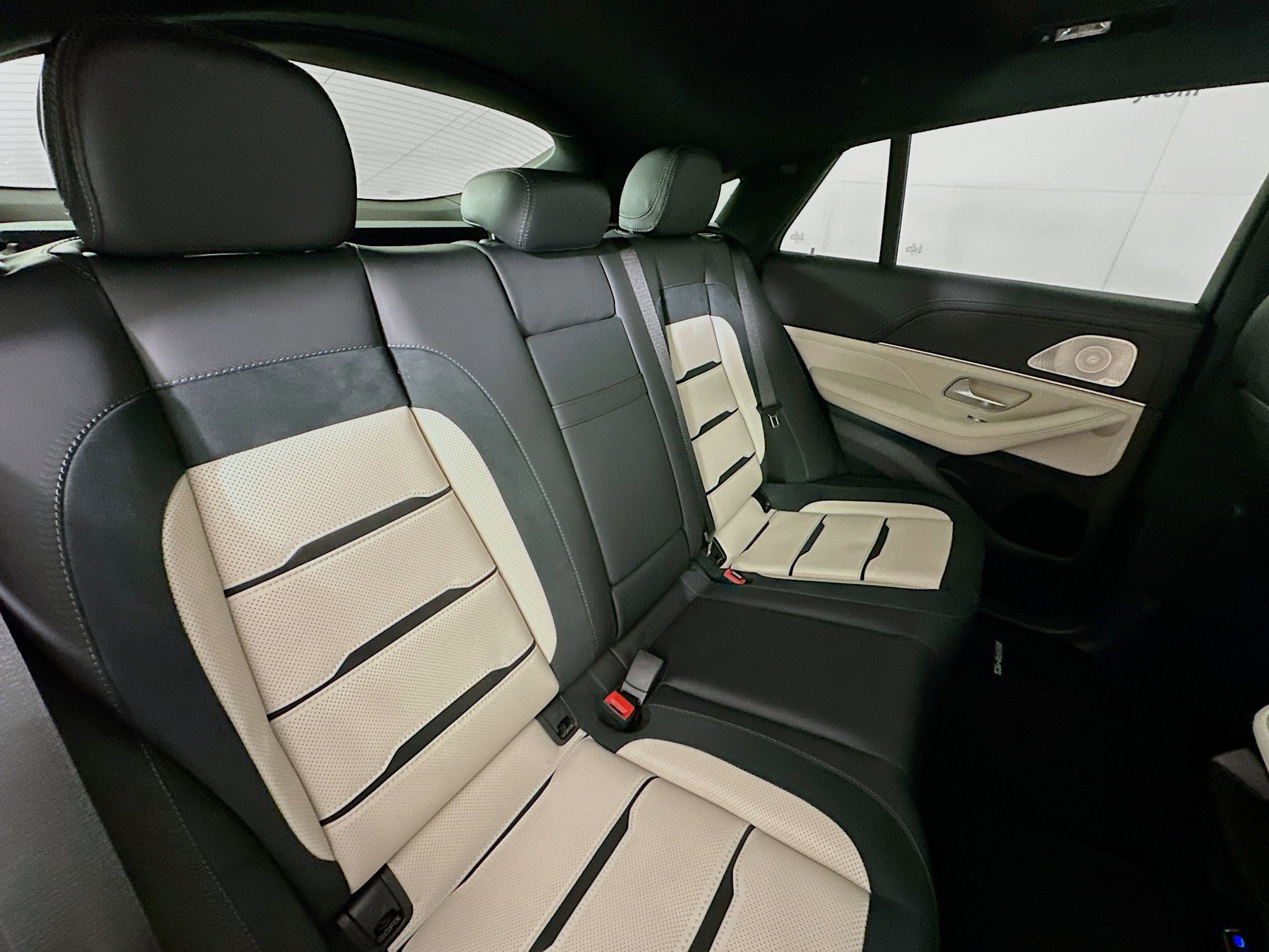 Used 2025 Mercedes-Benz GLE 53 AMG 4MATIC Coupe image 28