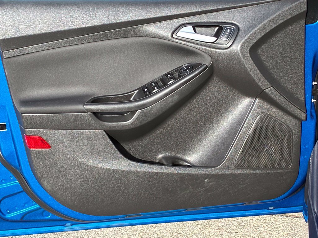 Used 2018 Ford Focus SE FWD image 18