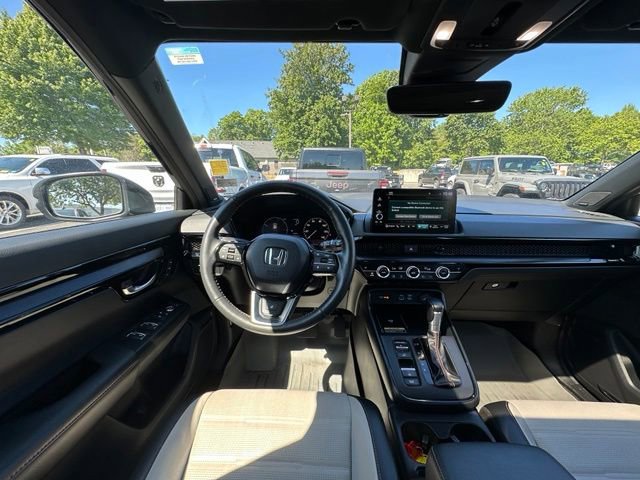 Used 2024 Honda CR-V Sport Touring image 12
