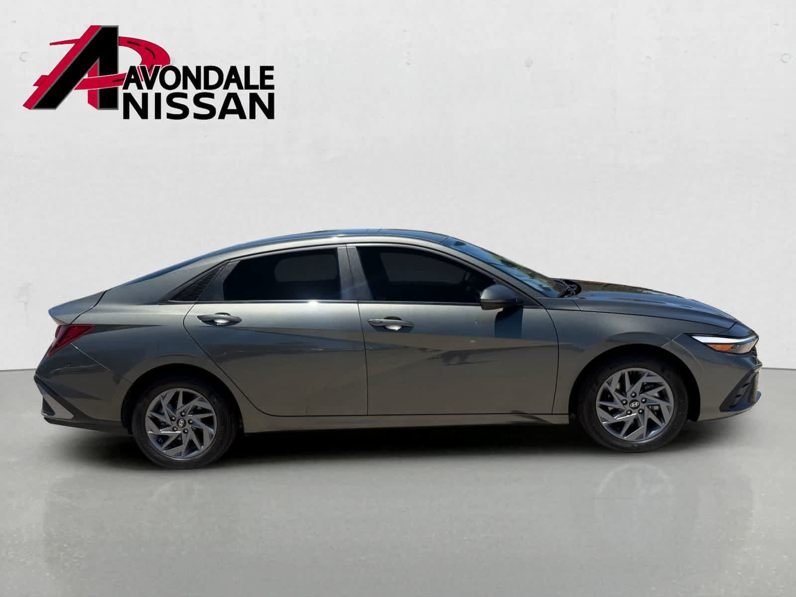 Used 2024 Hyundai Elantra SEL FWD image 7