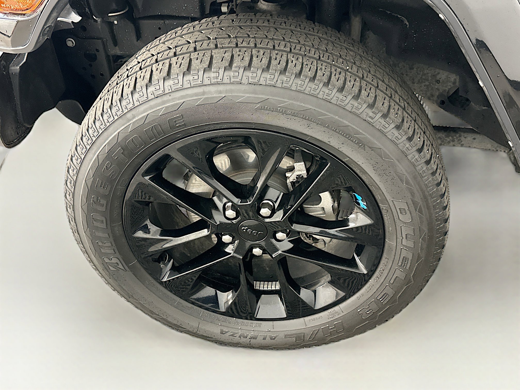 Used 2022 Jeep Wrangler Sahara w/ Cold Weather Group image 11