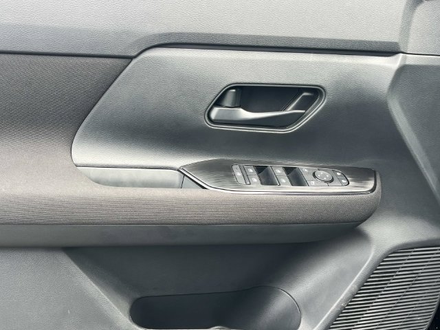 New 2026 Nissan Kicks S FWD image 19