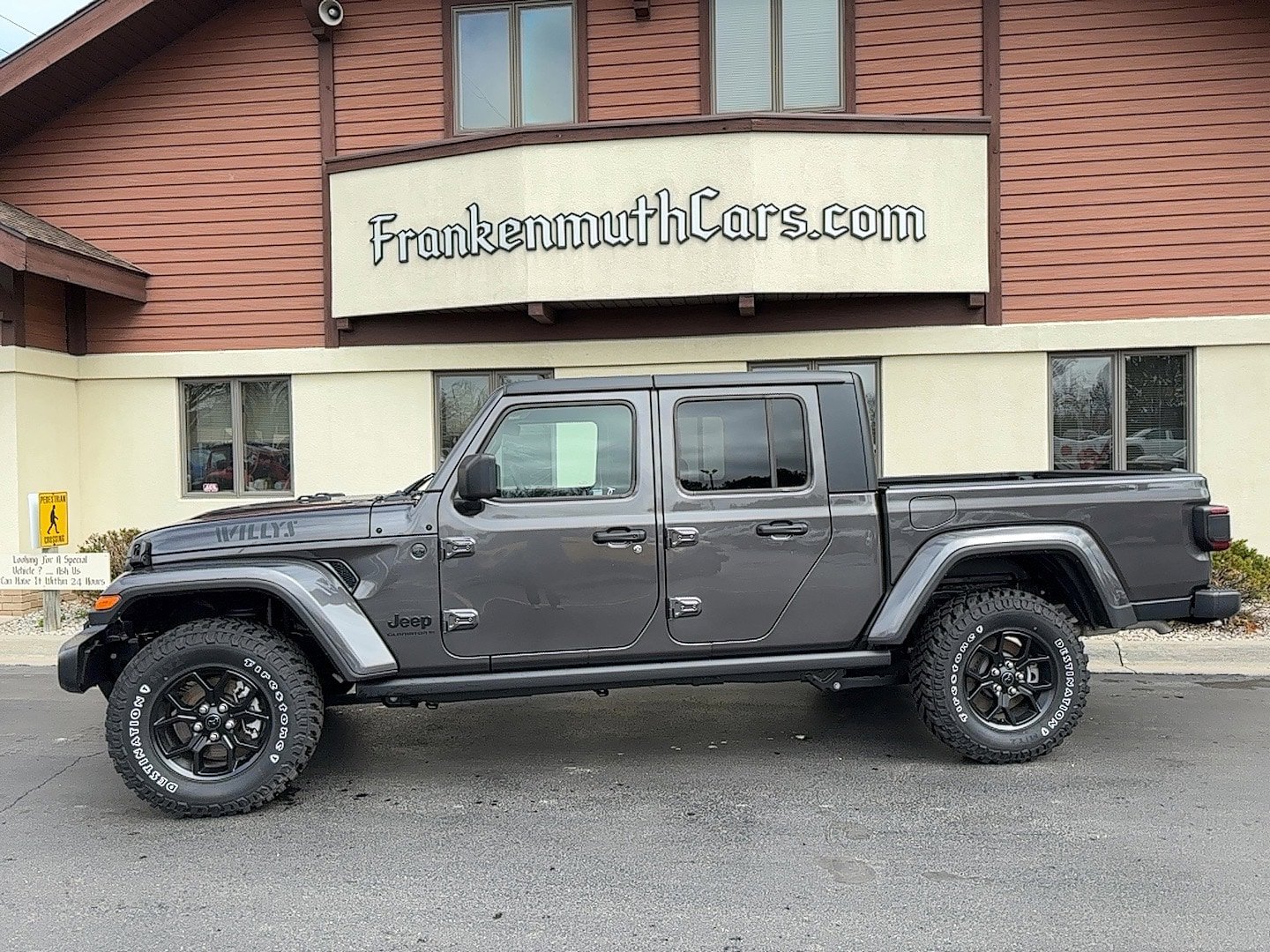 New 2025 Jeep Gladiator Sport AWD/4WD image 1