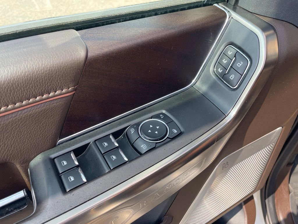 Used 2022 Ford F150 King Ranch w/ Equipment Group 601A High AWD/4WD image 11