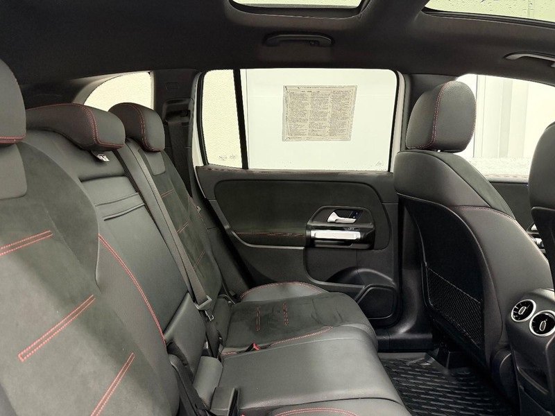 Certified 2022 Mercedes-Benz GLB 250 4MATIC image 8