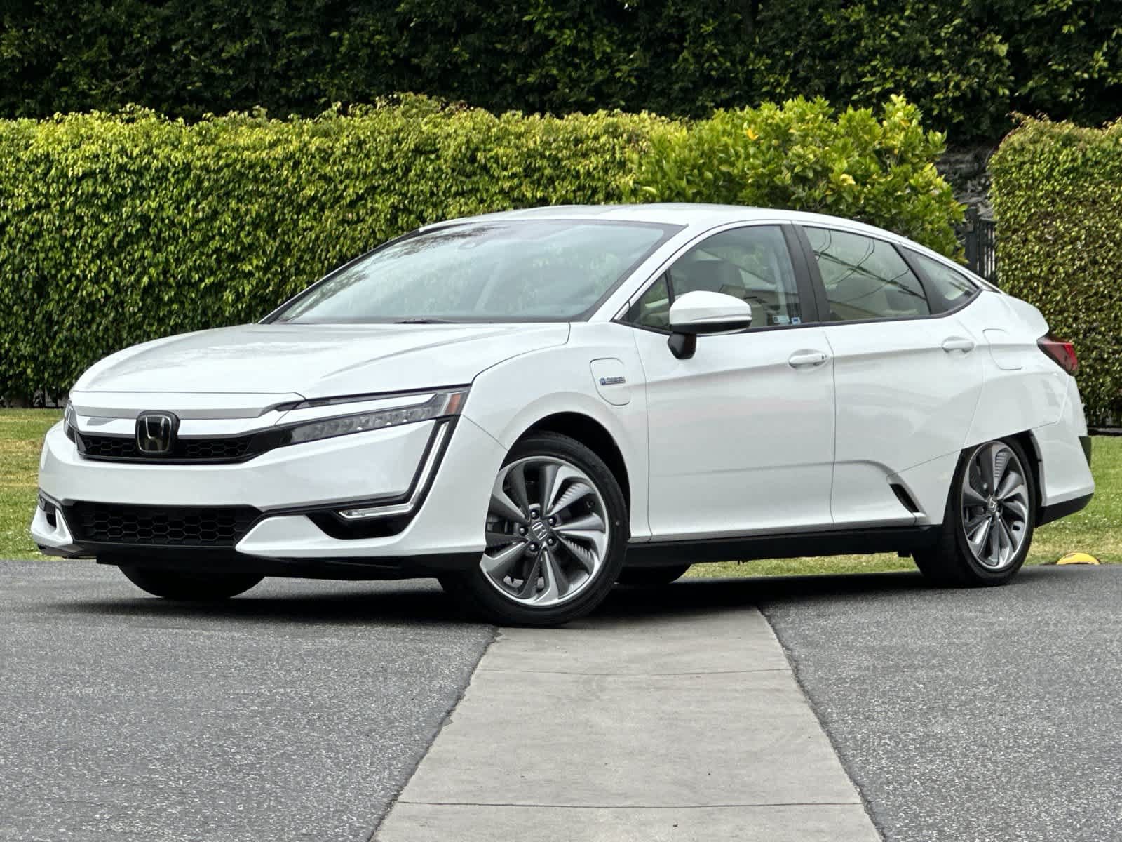 Used 2020 Honda Clarity Plug-In Hybrid image 1
