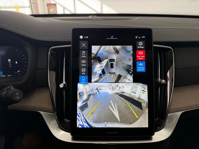 New 2026 Volvo XC90 B5 Plus w/ Protection Package image 22