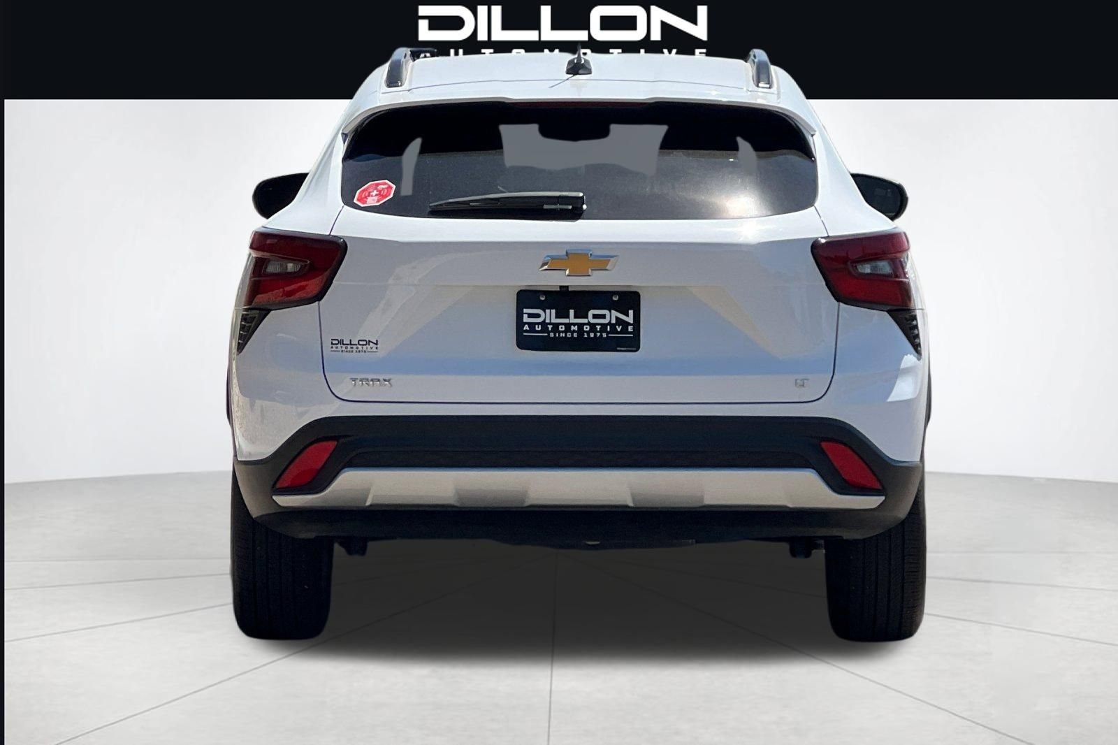 Used 2025 Chevrolet Trax LT w/ Sunroof Package FWD image 5