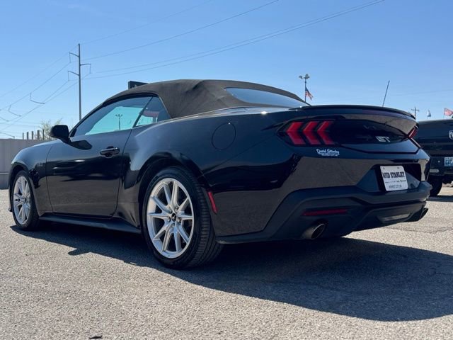 Used 2024 Ford Mustang GT Premium image 4