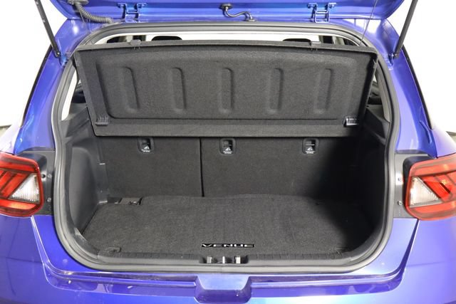 Used 2025 Hyundai Venue SEL FWD image 17