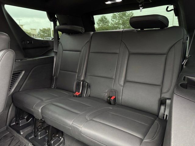 Used 2023 Chevrolet Tahoe Z71 w/ Luxury Package AWD/4WD image 30