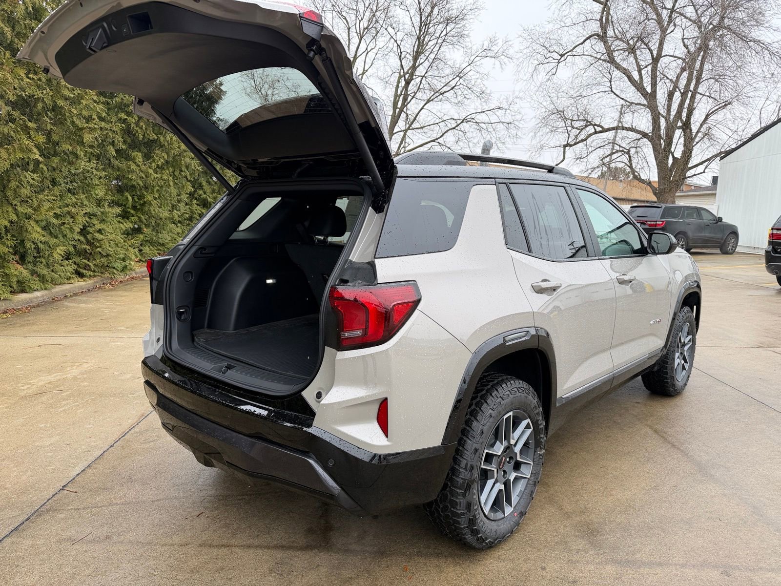 New 2026 GMC Terrain AT4 w/ LPO, Floor Liner Package image 34