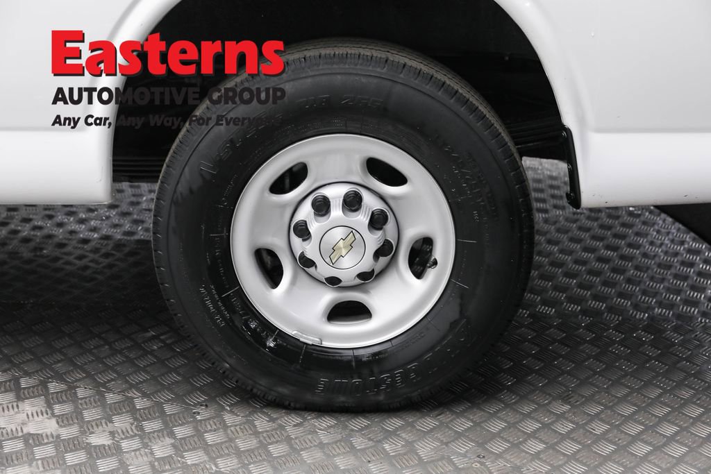 Used 2023 Chevrolet Express 3500 LS image 8