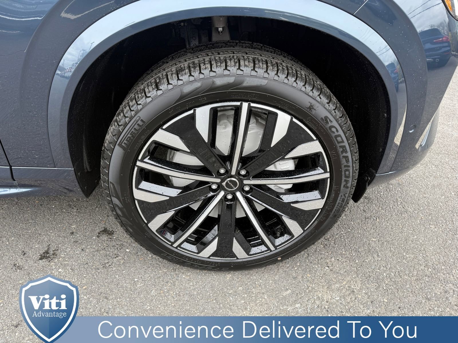 New 2026 Volvo XC90 B5 Plus w/ Protection Package AWD/4WD image 10