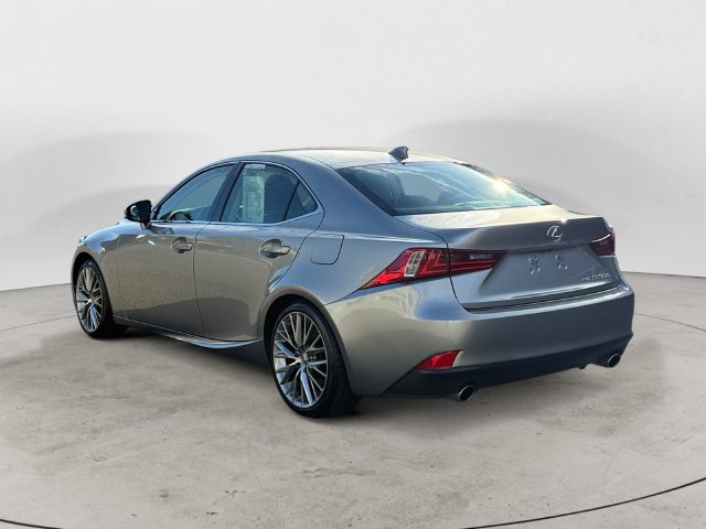 Used 2016 Lexus IS 300 AWD image 7
