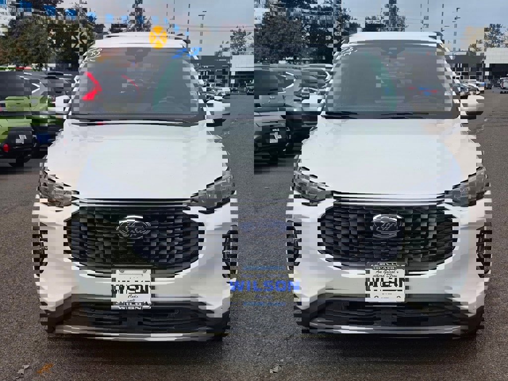 Used 2023 Ford Escape Platinum w/ Premium Technology Package image 27